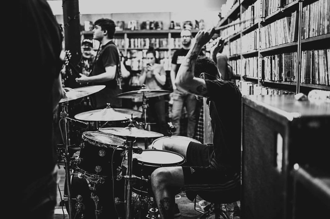 @brianbillyblake hitting the skins. | photo:@meganleetz