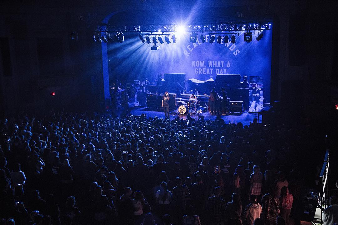 It felt fitting today for us to tell you how much we love you. We love you for supporting us. We love you for connecting to our music. We love you for giving us a purpose. Without fans like you we are nothing. Have a great day. | photo:@heygary